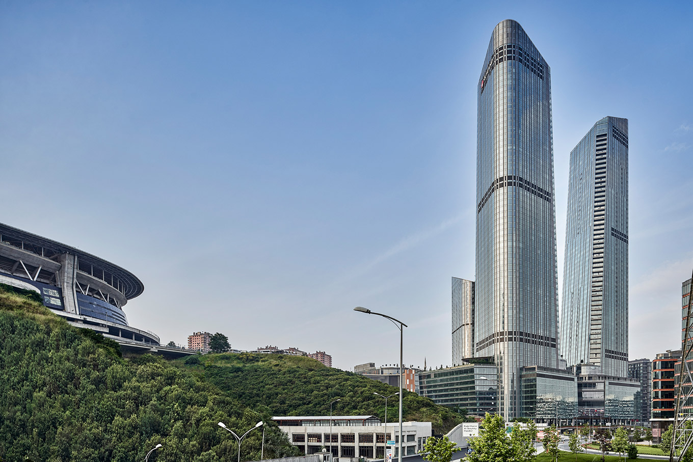 Luxury 2 Bedroom Apartments for sale in Skyland Vadi Istanbul Maslak Sariyer